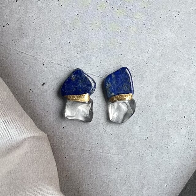 ラピスラズリと水晶の金継ぎピアス／イヤリング《静かな真実》 天然石