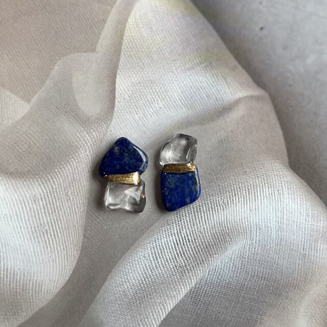 ラピスラズリと水晶の金継ぎピアス／イヤリング《静かな真実》 天然石