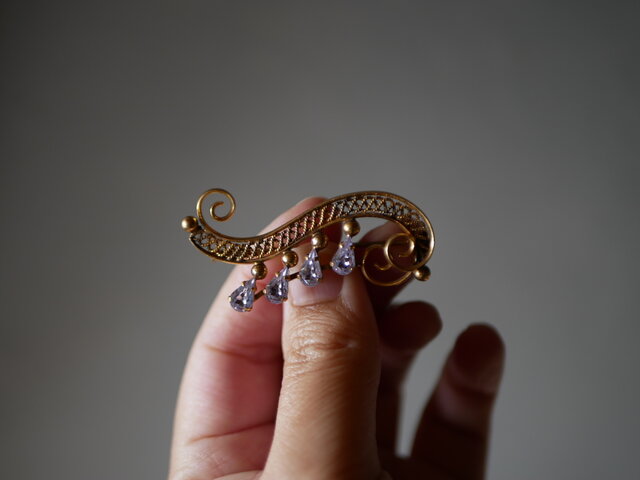 ヴィンテージブローチ ペーストガラス フランス ブロカント | iichi