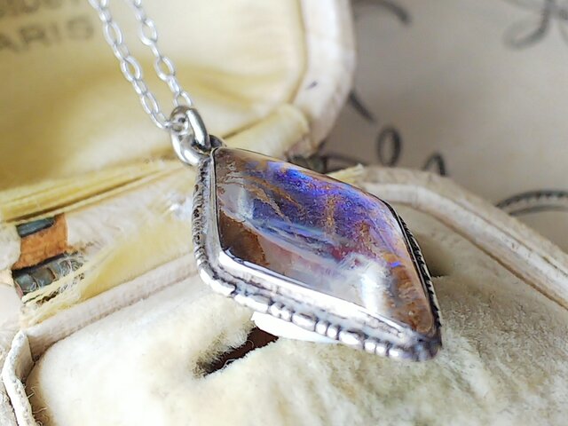 アンティーク／ヴィンテージ　ネックレス　モルフォ蝶 ヴィンテージ モルフォ蝶・ヤシの木（約49×28㎜）アンティーク