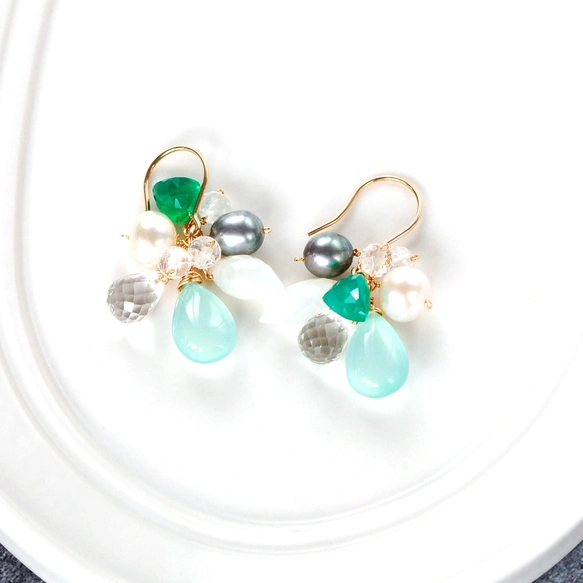 14kgf/シーブルカルセドニーx彩天然石ブーケピアス　　海雫（うみ雫）