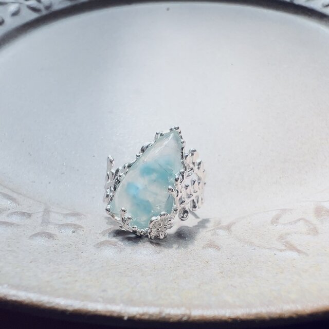 パリピブタ　リング　天然石 Paraiba Quartz Ring | iichi 日々の暮らしを心地よくする
