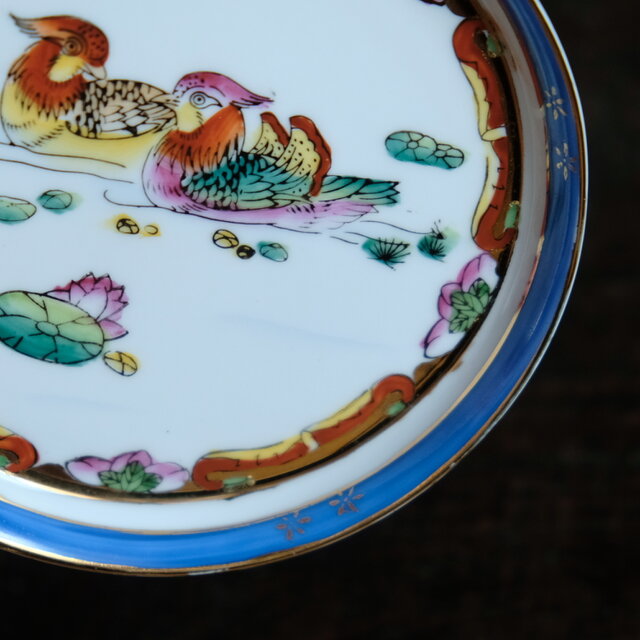 水鳥と桃◇中国産 色絵金彩中皿プレート 器 煎茶茶器 チャイナレトロ 