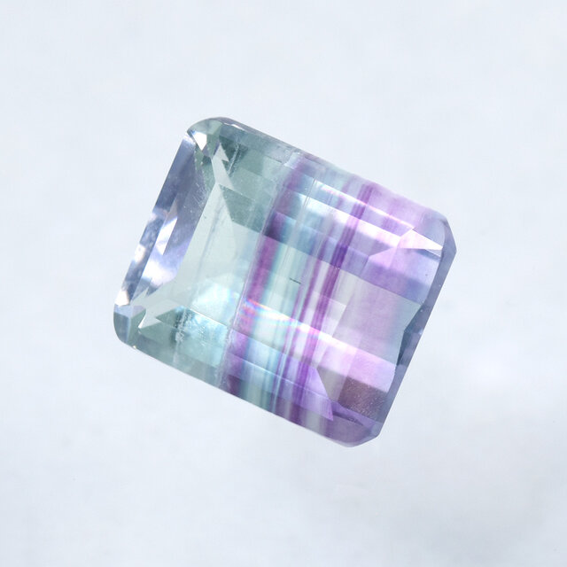 バイカラー フローライト 8×10mm ルース SAA048-28BS | iichi 日々の