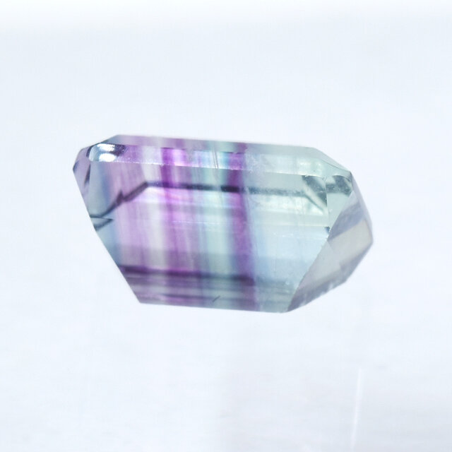 バイカラー フローライト 8×10mm ルース SAA048-28BS | iichi 日々の