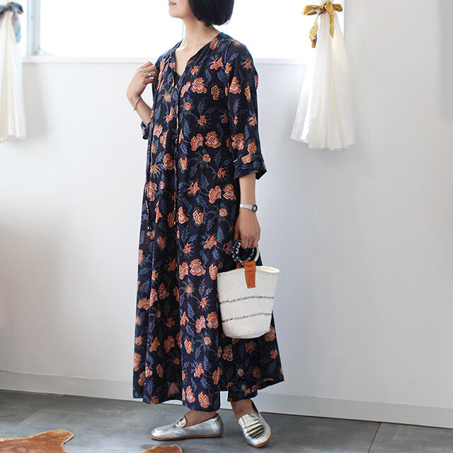 ブロックプリントリボンフレアーワンピース【インディゴ花柄B】