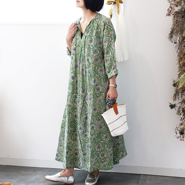 ブロックプリントリボンフレアーワンピース【セージグリーン花柄】