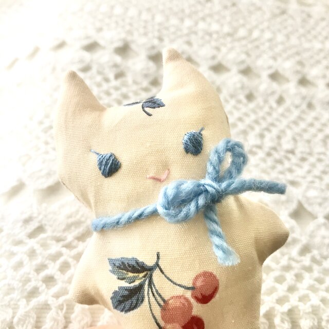 ブローチのネコ（23）