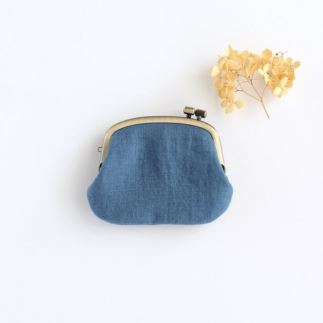 リネン生地のがま口　ブルー