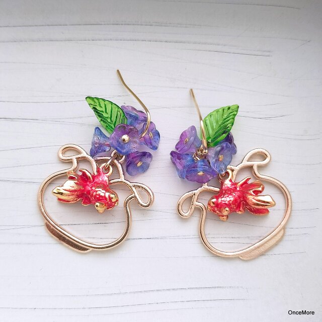 金魚と朝顔のピアス（赤）