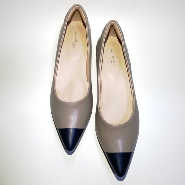 ちょこっと3cmヒール♫走れるバイカラーパンプス (グレーベージュ ×マットブラック) 22.5cm〜25.0cm 軽楽