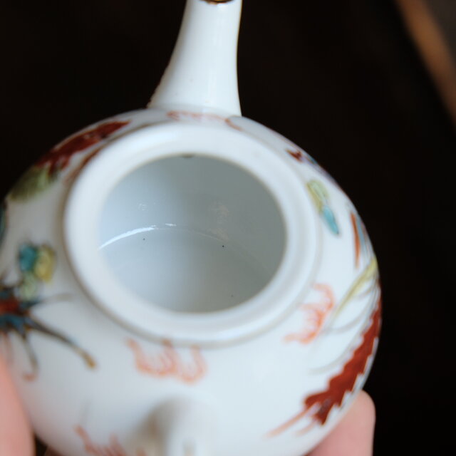 龍と鳳凰◇雲も可愛い。中国産 色絵金彩小ぶり急須 煎茶茶器