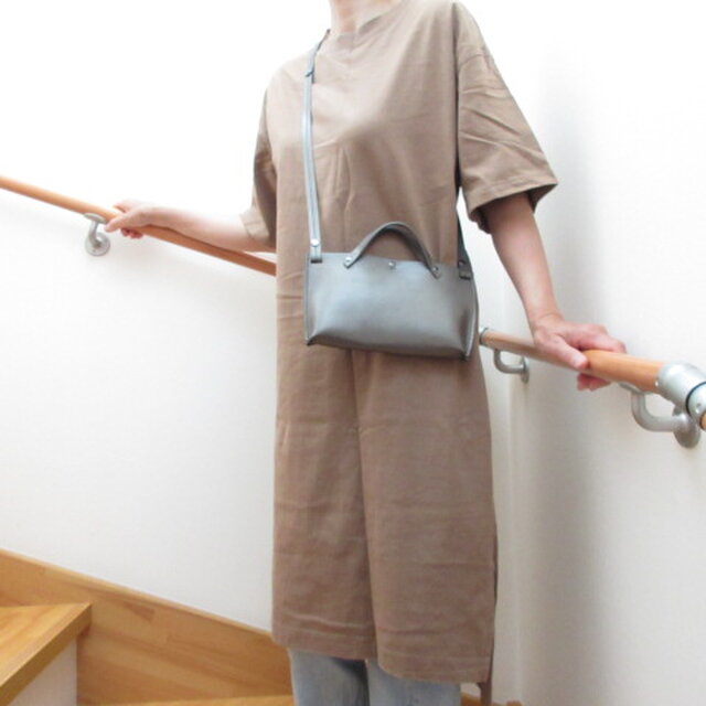 《牛革》新作♪レクタングル・２wayサコッシュ・ブロンズ・スムース・0112