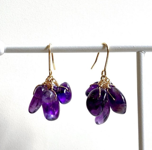 【94】アメジストキューブカット一粒ピアス/イヤリング現品 天然石アメジストのボリュームデザインピアス/イヤリング | iichi 日々
