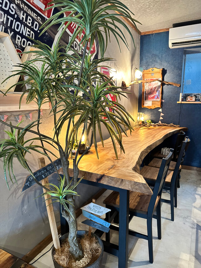 即納OK 世界に一枚。和歌山産 楠の超特大一枚板カウンター【幅2700