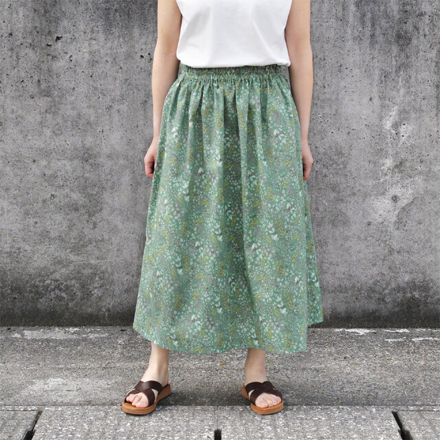 軽くて、さらり。優しい肌触り。ボタニカル ギャザースカート（ ダークシーグリーン ）ポケット リーフ 植物模様