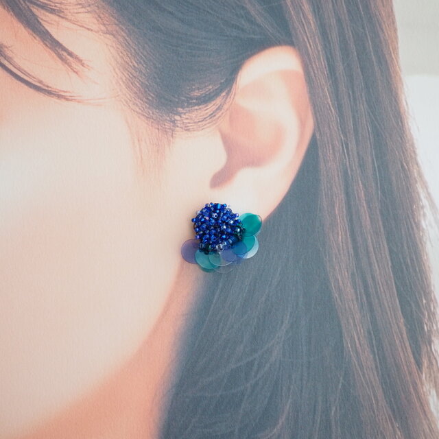 Beadspan round 粒々 』（紫陽花・ブルー）イヤリング/ピアス【受注
