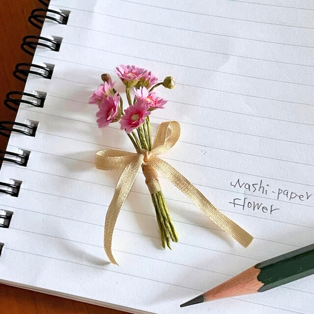 《和紙の花》ピンクのガーベラの花束(クラッチブーケ)
