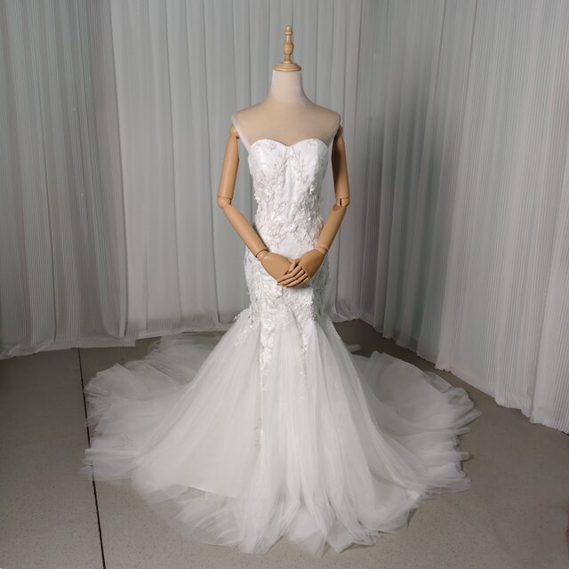フランス風 ウェディングドレス ベアトップ マーメイドライン 3D立体レース刺繍 花モチーフ 編み上げ 結婚式