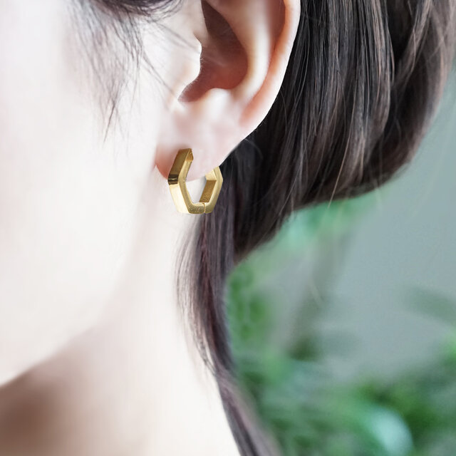 ハニカムピアス☆サージカルステンレスのフープピアス ～Silver