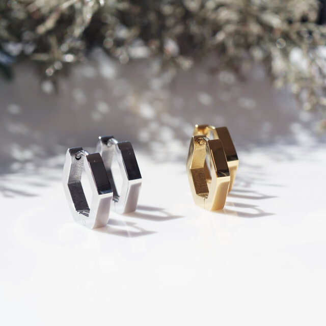 ハニカムピアス☆サージカルステンレスのフープピアス ～Silver