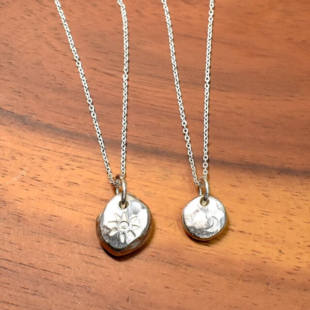 ベア様 太陽と月 シルバー ペアネックレス PE-162 | iichi 日々の暮らし
