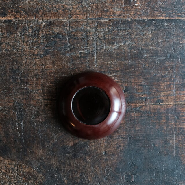 滲み出る古美術感◇漢字と人物と風景。時代物漆芸蒔絵深皿 漆器 骨董