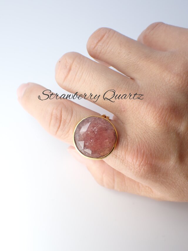 最新作☆『StrawberryQuartz』の世界でひとつの天然石リング