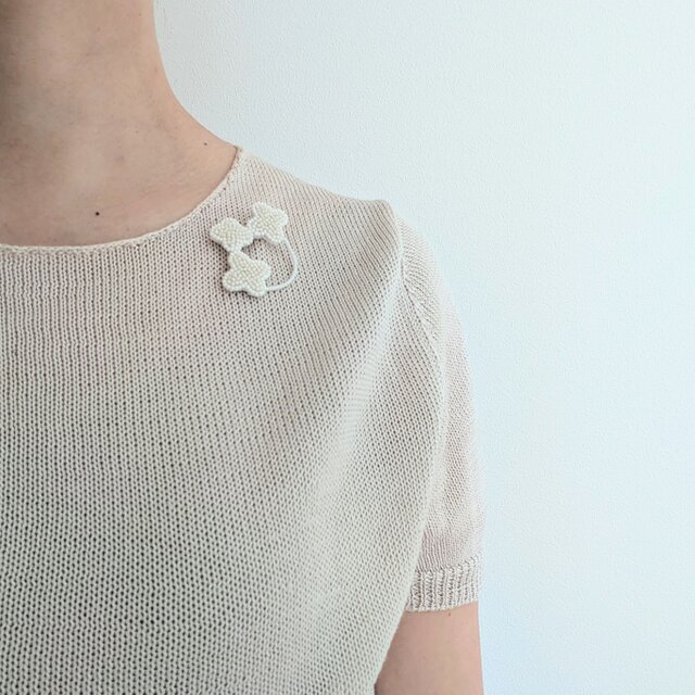 monolog 花のワルツブローチ LIGHT BEIGE