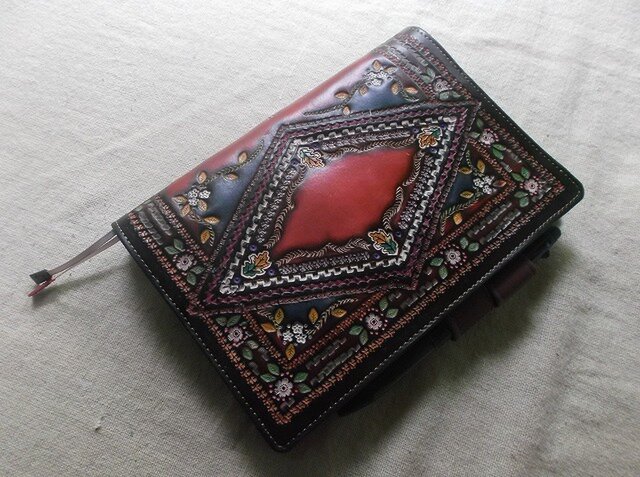 ほぼ日手帳仕様のB6サイズレザー手帳カバー　刻印＆拭き染め ほぼ日手帳仕様 B6サイズレザー手帳カバー 刻印＆拭き染め | iichi