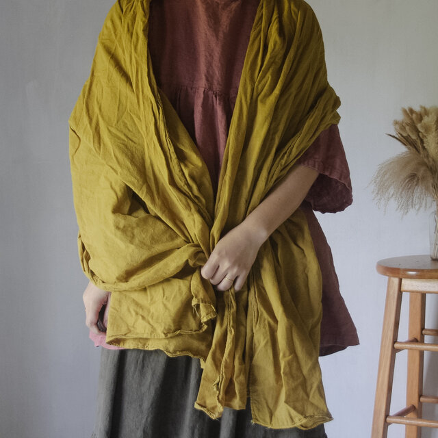 草木のcotton shawl / 柑子色