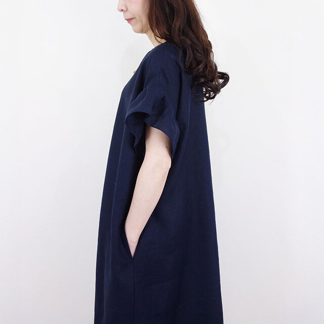 [予約販売]  しっとり柔らかネイビーリネン袖フリルワンピース