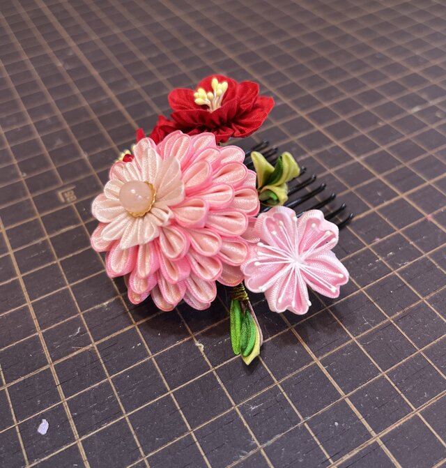 受注制作 つまみ細工七五三髪飾り 「初花こよみ」 | iichi 日々の