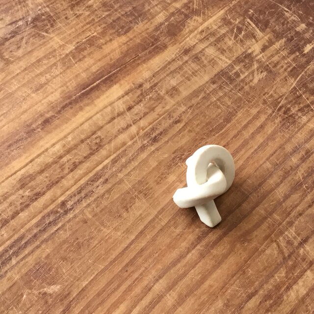 箸置　紐結び　白