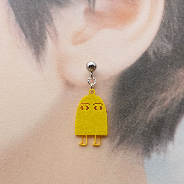 メジェド神 Ω 耳もココロも軽やかに Ω ピアス Ω イヤリング | iichi