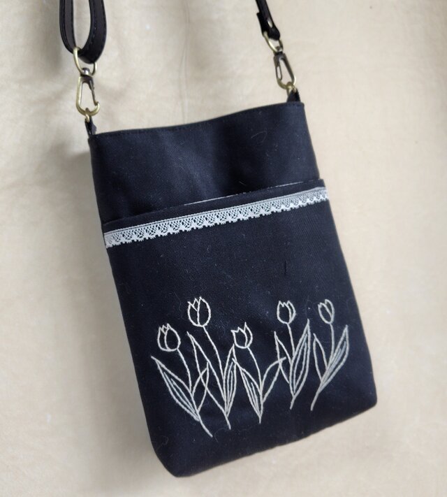 手刺繍 ショルダー バッグ 黒