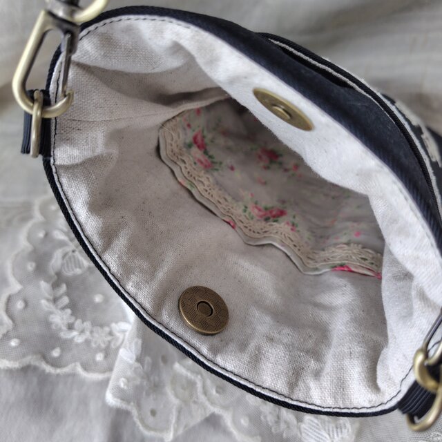 手刺繍 ショルダー バッグ 黒 | iichi 日々の暮らしを心地よくする