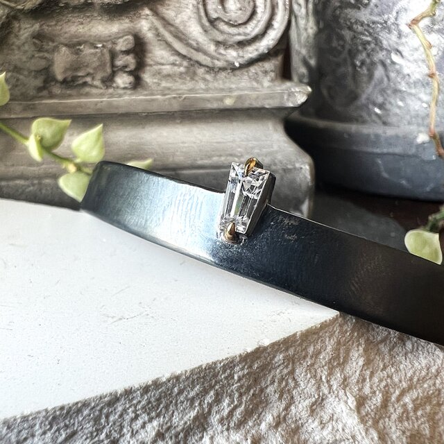 DESNUDA バングル DNB-04 ﾎﾜｲﾄｻﾌｧｲｱ