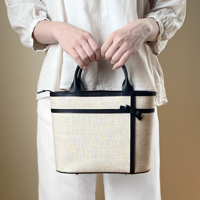 リネンとヌメ革のリボントートバッグ【ファスナー・底鋲仕様】