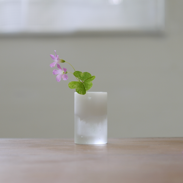 三嶋りつ惠 ガラス 小さな花器 小さなガラスの花器(一輪挿し/花瓶) | iichi 日々の暮らしを