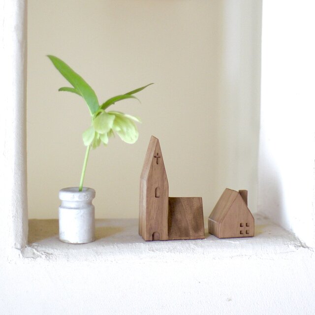 小さな木の家 ー教会81ー｜木工雑貨・家型オブジェ・木のおうち・教会モチーフ