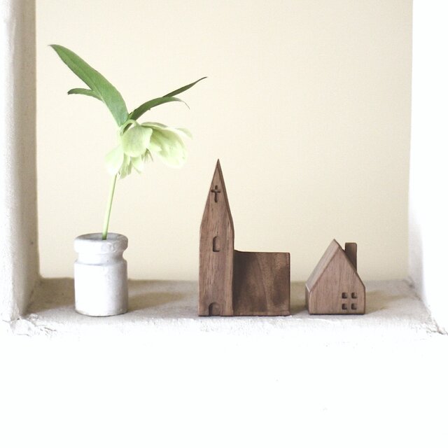小さな木の家 ー教会81ー｜木工雑貨・家型オブジェ・木のおうち・教会