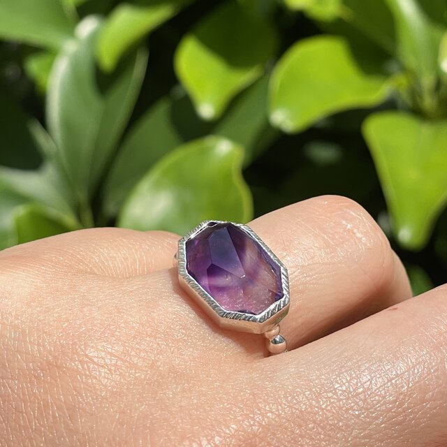 アメシスト 横長8角形 立体ラフカット 愛しい鉱物 シルバーSV925リング
