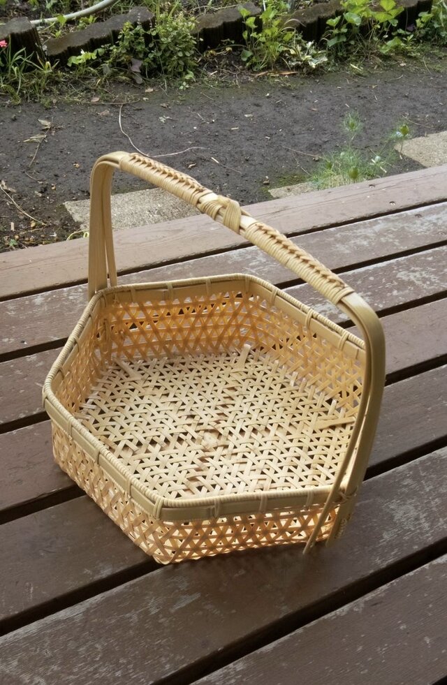 麻の葉編み3本手付き六角カゴ