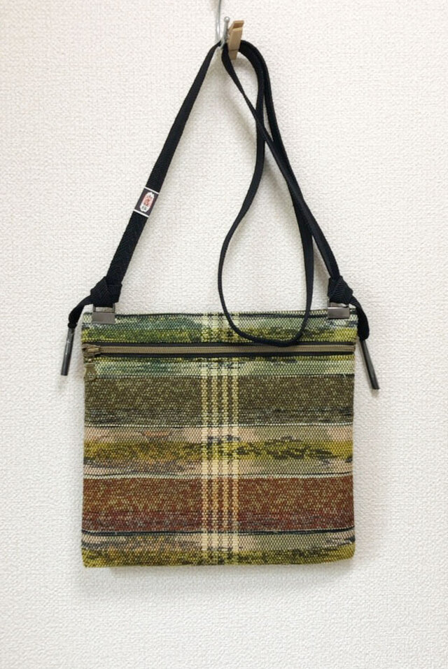 裂き織り　ふらっとサコッシュ（ゴールドライン）