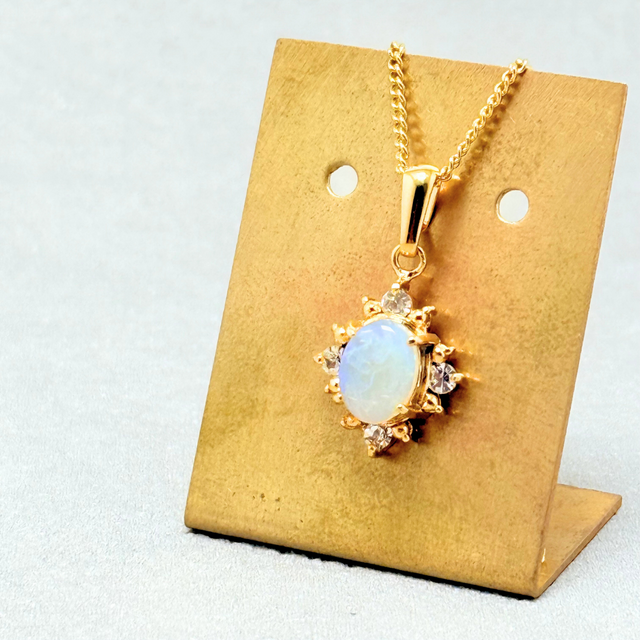 8×6 まどろむ光 オパール/蛋白石  K24GP 天然石ネックレス - Halo