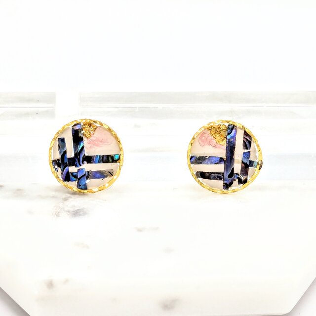 24k金箔の月と螺鈿の格子に白漆のピアスイヤリング【2210】