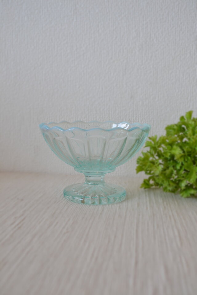 プレスガラス水色氷カップ 2個 昭和レトロ | iichi 日々の暮らしを