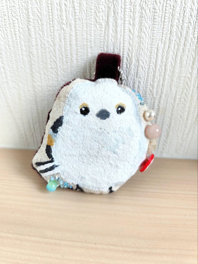 白いお守りシマエナガちゃんチャーム(ローズクォーツ)