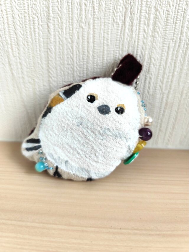 白いお守りシマエナガちゃんチャーム(アメジスト)